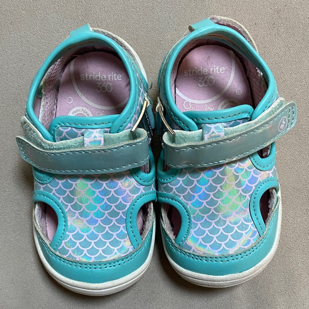 Stride Rite Blue Sandals with Playful Design